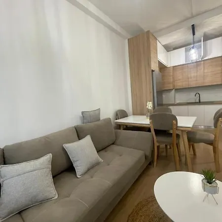 Apartment Sweet Near Center Tirana